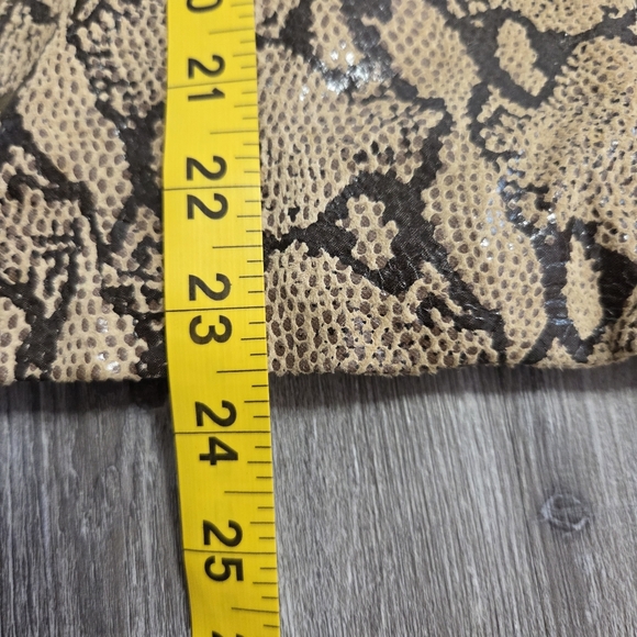 Vintage Pamela Mccoy Jacket Tan Snake print Leather Size M - Picture 9 of 9